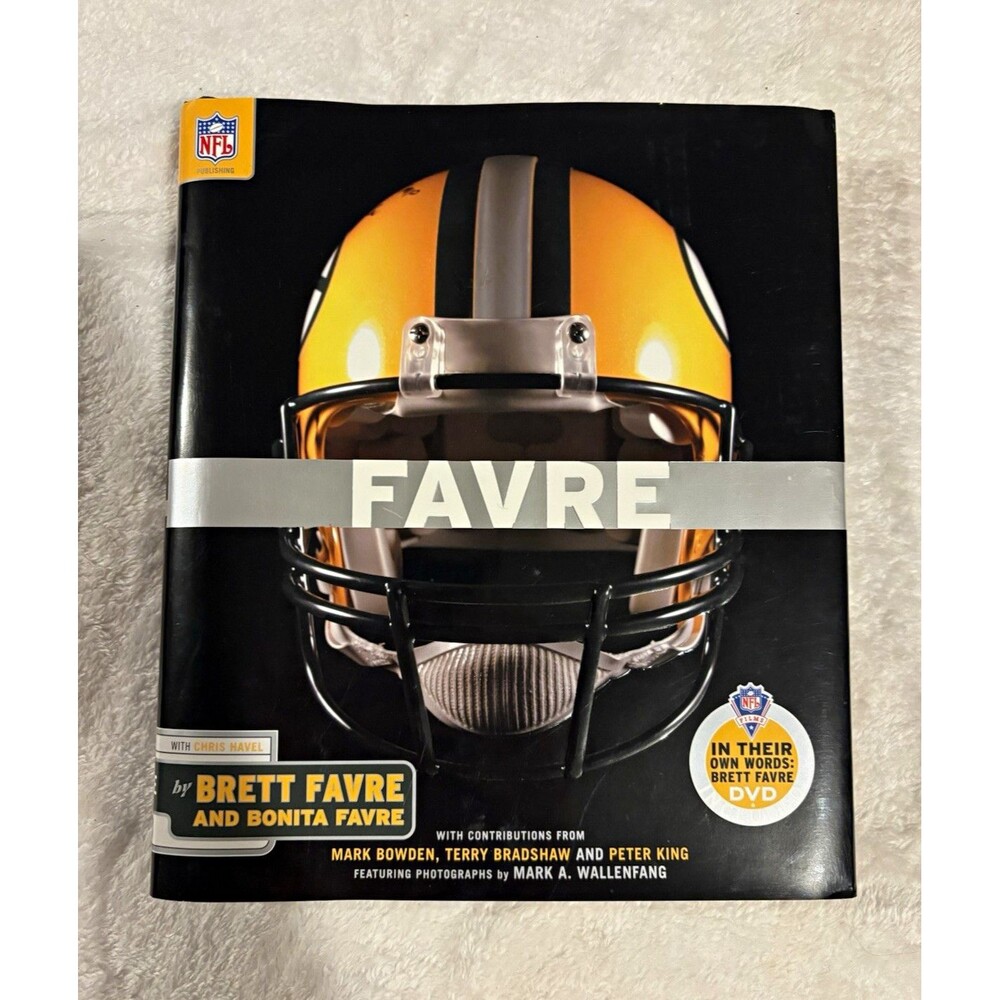 Favre Brett Favre Signed Hardcover w/ Dust Jacket Illustrated w/DVD collectors